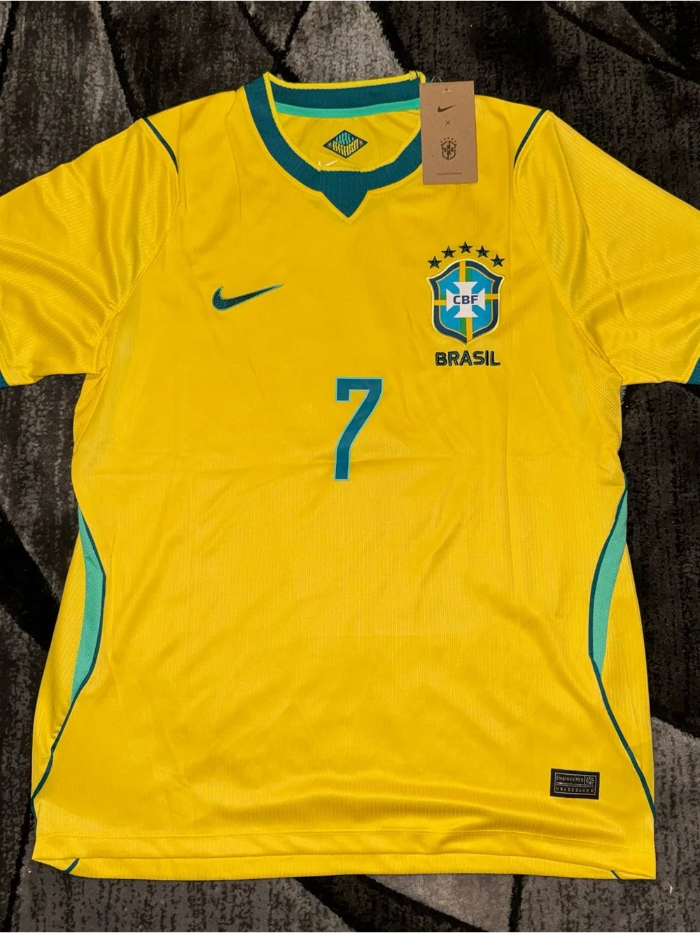 Nike Brasil Yellow Vinicius Jr Men's Football Soccer World Cup Jersey Size Large